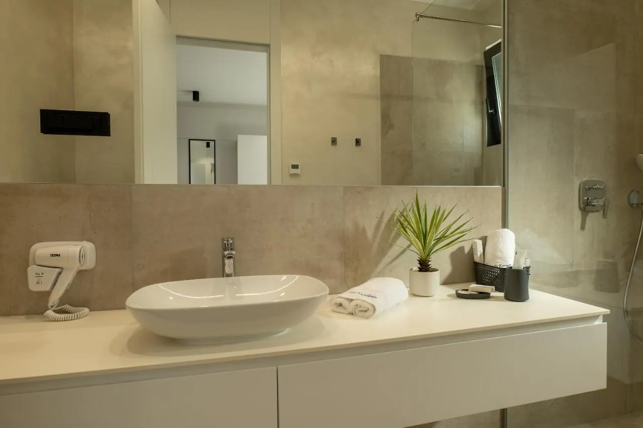 Villa Excellente Mandre 0*,  Croatia